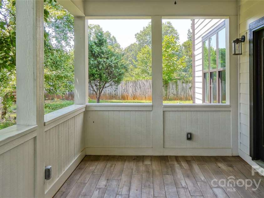 5511 Milhaven Lane, Charlotte, NC 28269.  MLS# CAR4275860, YatesRealty ID 22837. 