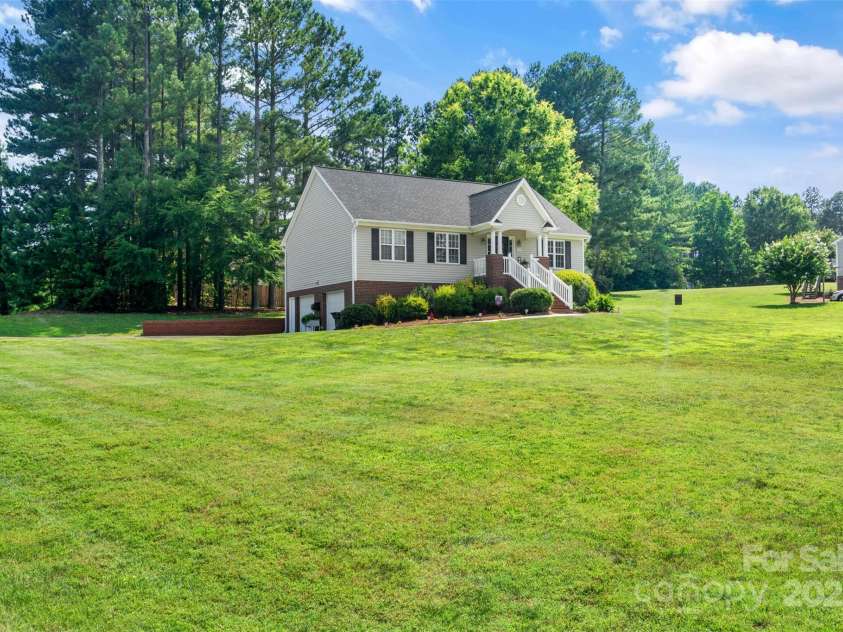 115 Whispering Pines Lane, Linwood, NC 27299.  MLS# CAR4274313, YatesRealty ID 22838. 
