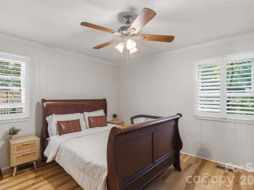 609 Davis Street, Lancaster, SC 29720.  MLS# CAR4378710, YatesRealty ID 22838. 