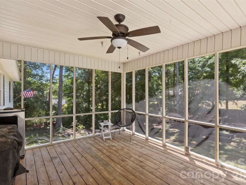609 Davis Street, Lancaster, SC 29720.  MLS# CAR4378710, YatesRealty ID 22838. 