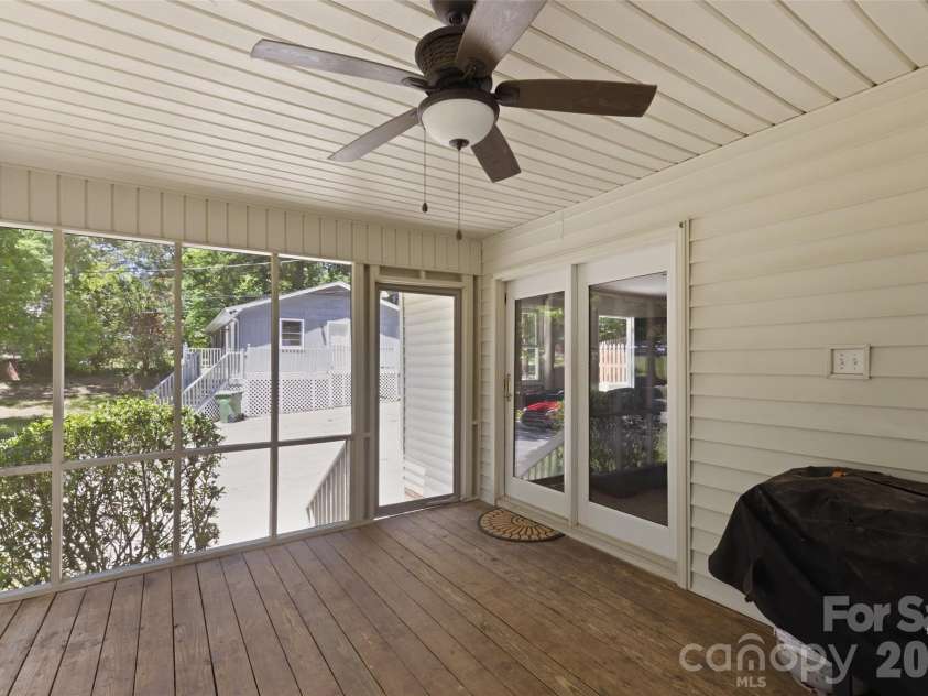 609 Davis Street, Lancaster, SC 29720.  MLS# CAR4378710, YatesRealty ID 22838. 