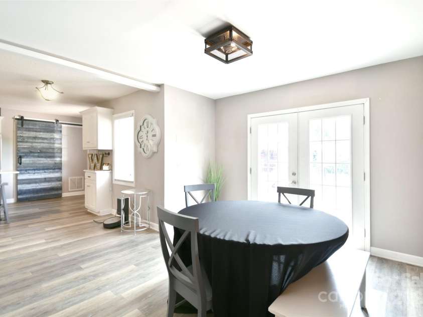 2914 Weatherfield Drive, Lincolnton, NC 28092.  MLS# CAR4283071, YatesRealty ID 22839. 
