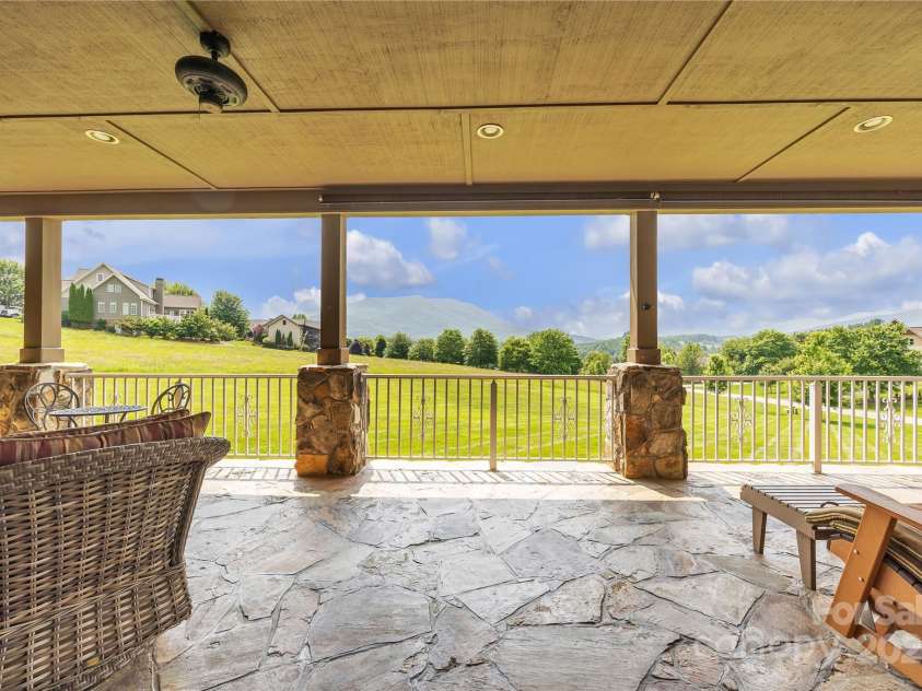 891 Olde Charter Circle, Jefferson, NC 28640.  MLS# CAR4276227, YatesRealty ID 22840. 