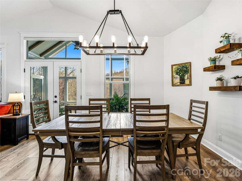 324 Fennel Dun Circle, Biltmore Lake, NC 28715.  MLS# CAR4360024, YatesRealty ID 22841. 