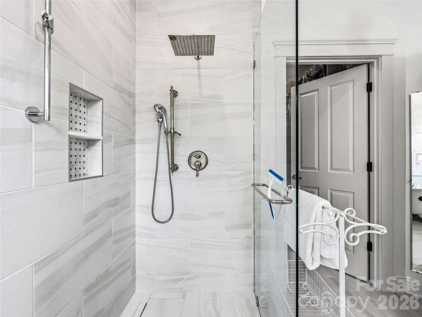 324 Fennel Dun Circle, Biltmore Lake, NC 28715.  MLS# CAR4360024, YatesRealty ID 22841. 