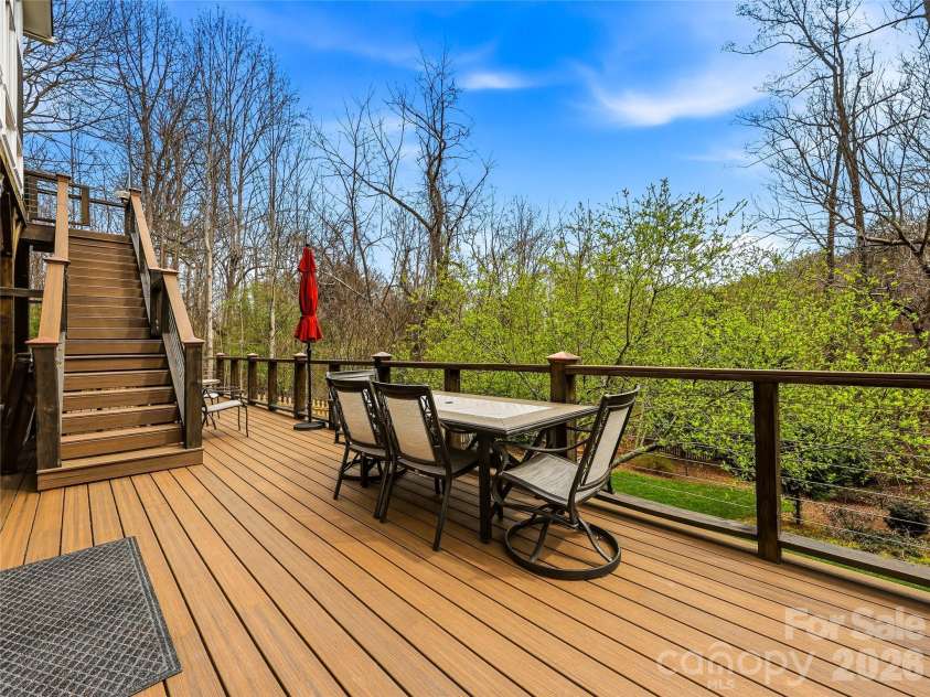 324 Fennel Dun Circle, Biltmore Lake, NC 28715.  MLS# CAR4360024, YatesRealty ID 22841. 