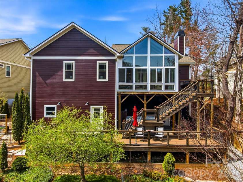 324 Fennel Dun Circle, Biltmore Lake, NC 28715.  MLS# CAR4360024, YatesRealty ID 22841. 