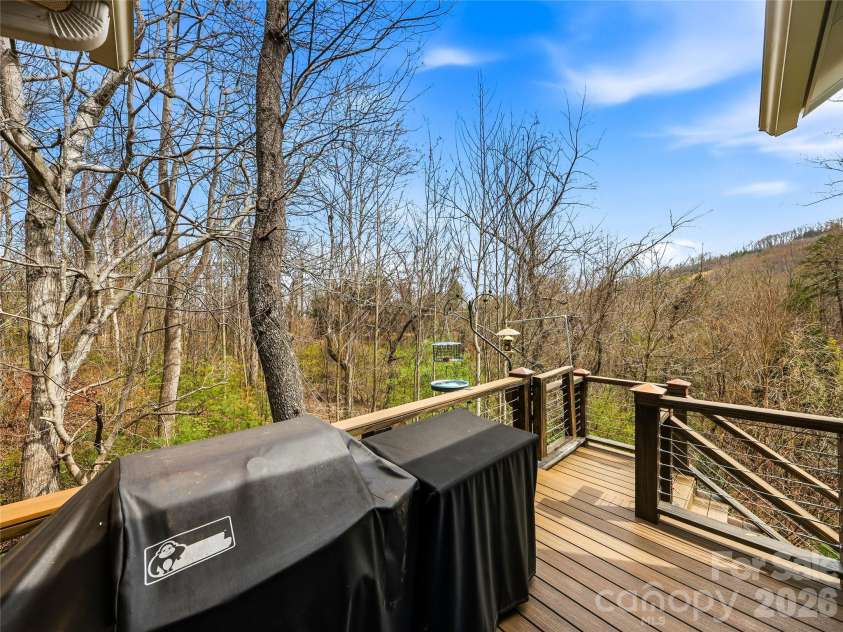 324 Fennel Dun Circle, Biltmore Lake, NC 28715.  MLS# CAR4360024, YatesRealty ID 22841. 