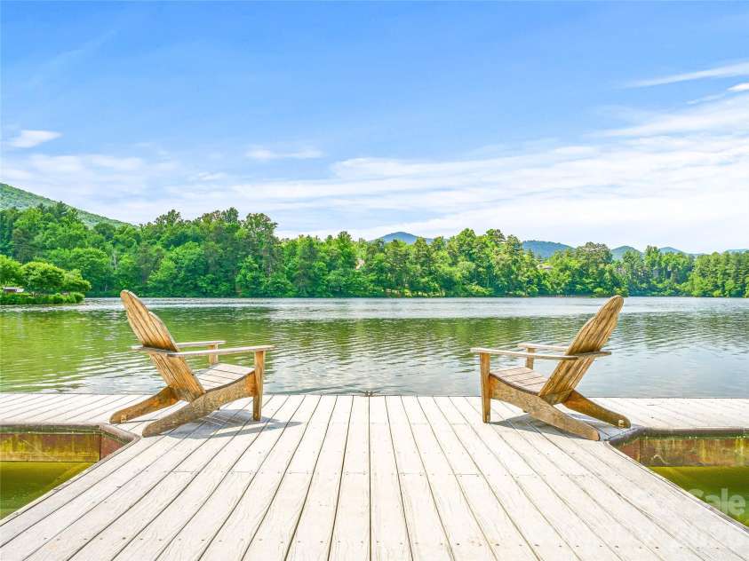 324 Fennel Dun Circle, Biltmore Lake, NC 28715.  MLS# CAR4360024, YatesRealty ID 22841. 