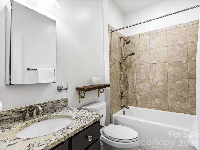 324 Fennel Dun Circle, Biltmore Lake, NC 28715.  MLS# CAR4360024, YatesRealty ID 22841. Hall bathroom