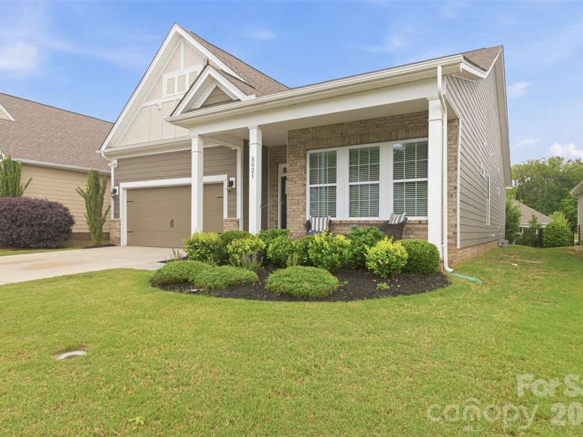 5021 Lydney Circle, Waxhaw, NC 28173.  MLS# CAR4373459, YatesRealty ID 22842. 
