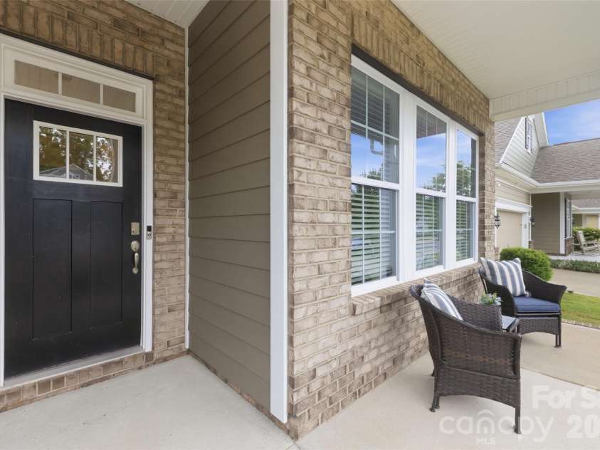 5021 Lydney Circle, Waxhaw, NC 28173.  MLS# CAR4373459, YatesRealty ID 22842. 