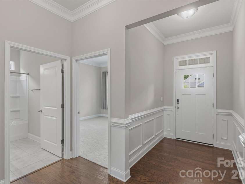 5021 Lydney Circle, Waxhaw, NC 28173.  MLS# CAR4373459, YatesRealty ID 22842. 