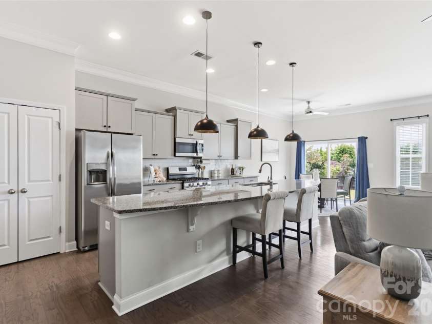 5021 Lydney Circle, Waxhaw, NC 28173.  MLS# CAR4373459, YatesRealty ID 22842. 