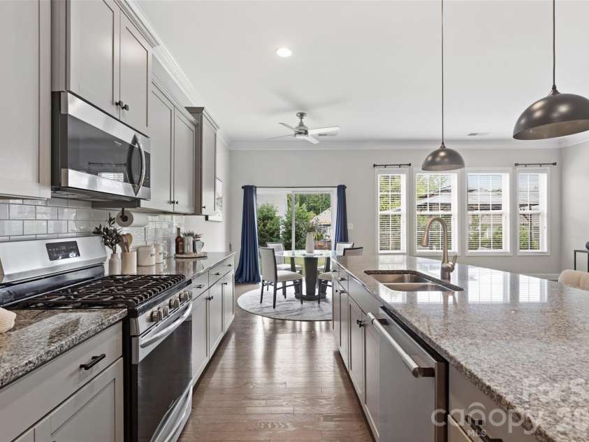 5021 Lydney Circle, Waxhaw, NC 28173.  MLS# CAR4373459, YatesRealty ID 22842. 