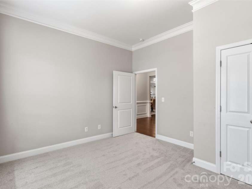 5021 Lydney Circle, Waxhaw, NC 28173.  MLS# CAR4373459, YatesRealty ID 22842. 