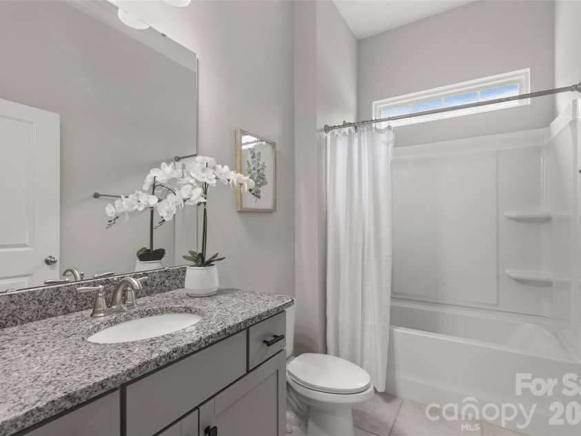 5021 Lydney Circle, Waxhaw, NC 28173.  MLS# CAR4373459, YatesRealty ID 22842. 