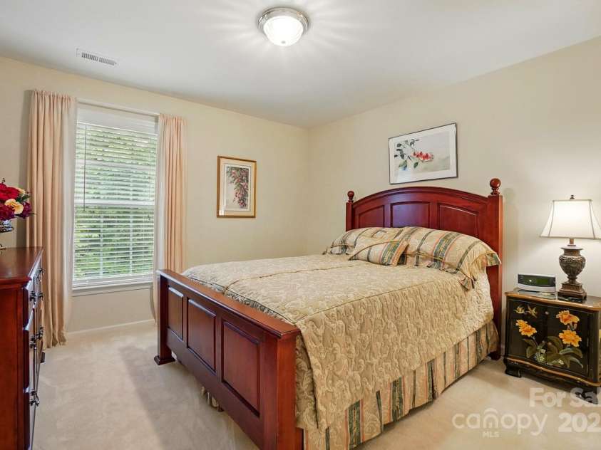 1720 Mountain Park Drive, Charlotte, NC 28214.  MLS# CAR4265620, YatesRealty ID 22843. 2nd bedroom