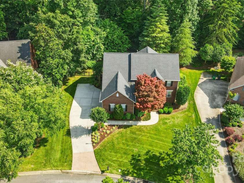 1720 Mountain Park Drive, Charlotte, NC 28214.  MLS# CAR4265620, YatesRealty ID 22843. 