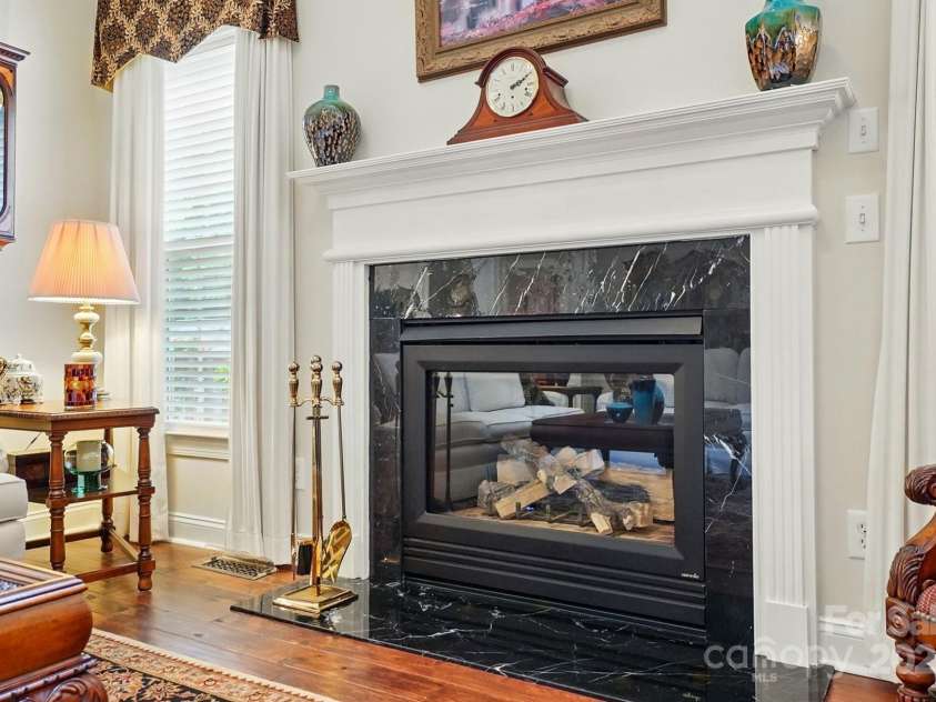 1720 Mountain Park Drive, Charlotte, NC 28214.  MLS# CAR4265620, YatesRealty ID 22843. 