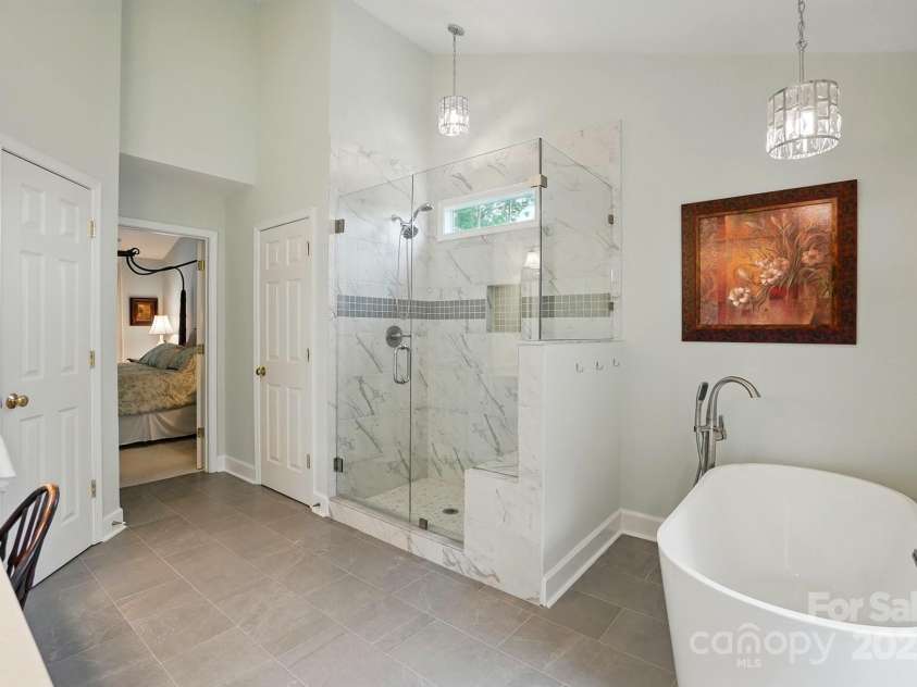 1720 Mountain Park Drive, Charlotte, NC 28214.  MLS# CAR4265620, YatesRealty ID 22843. 