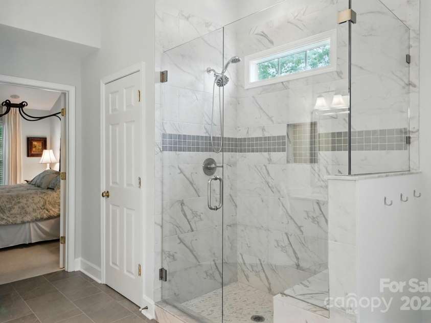 1720 Mountain Park Drive, Charlotte, NC 28214.  MLS# CAR4265620, YatesRealty ID 22843. 
