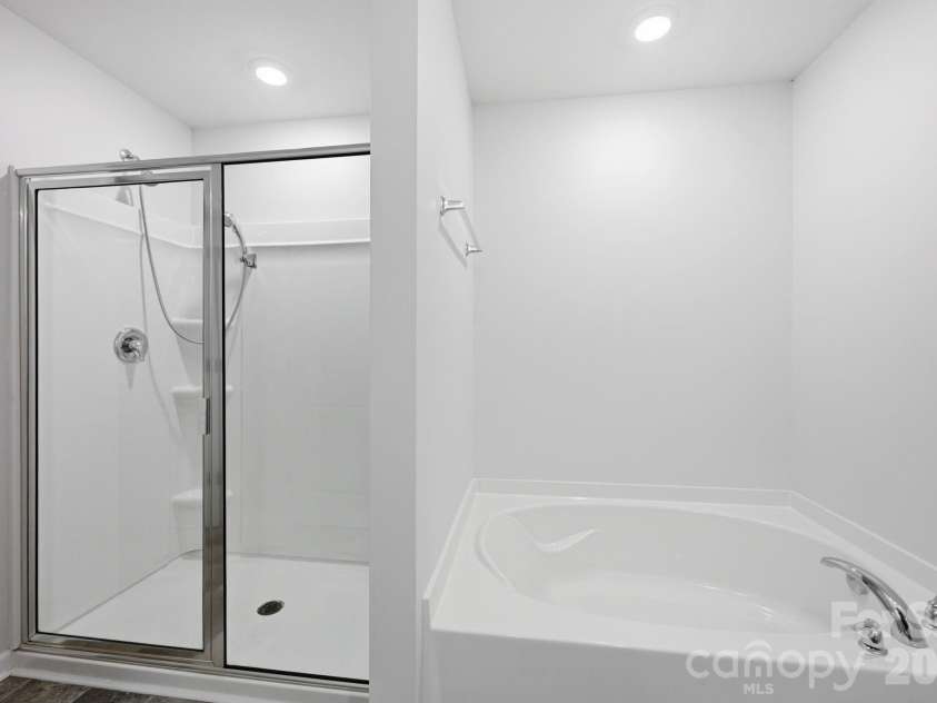 150 Scotsway Court, Troutman, NC 28166.  MLS# CAR4371353, YatesRealty ID 22844. Primary bathroom