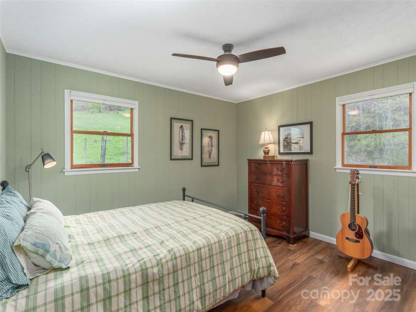 440 Big Cove Road, Waynesville, NC 28786.  MLS# CAR4244868, YatesRealty ID 22844. 