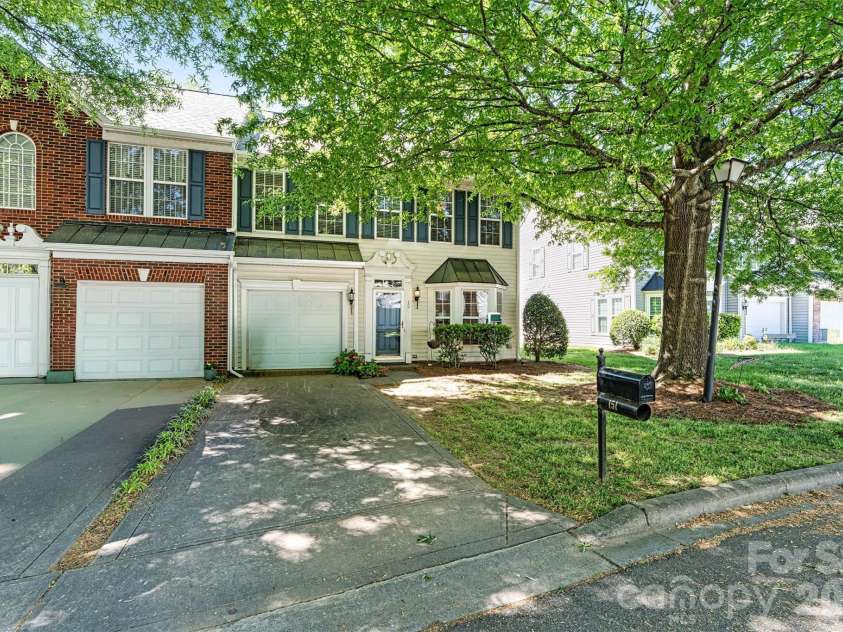 151 Talbert Town Loop, Mooresville, NC 28117.  MLS# CAR4367456, YatesRealty ID 22845. 