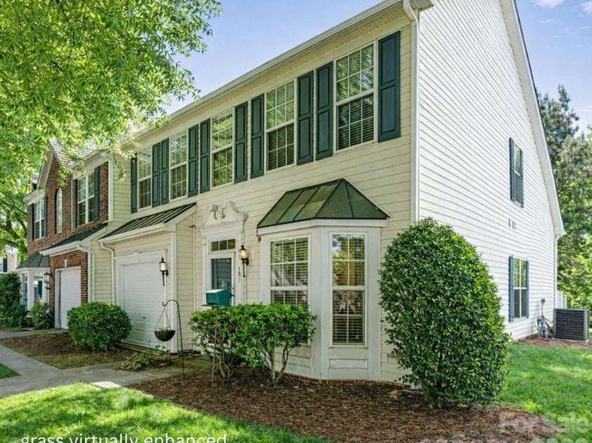 151 Talbert Town Loop, Mooresville, NC 28117.  MLS# CAR4367456, YatesRealty ID 22845. Welcome home! End unit with garage and driveway parking.