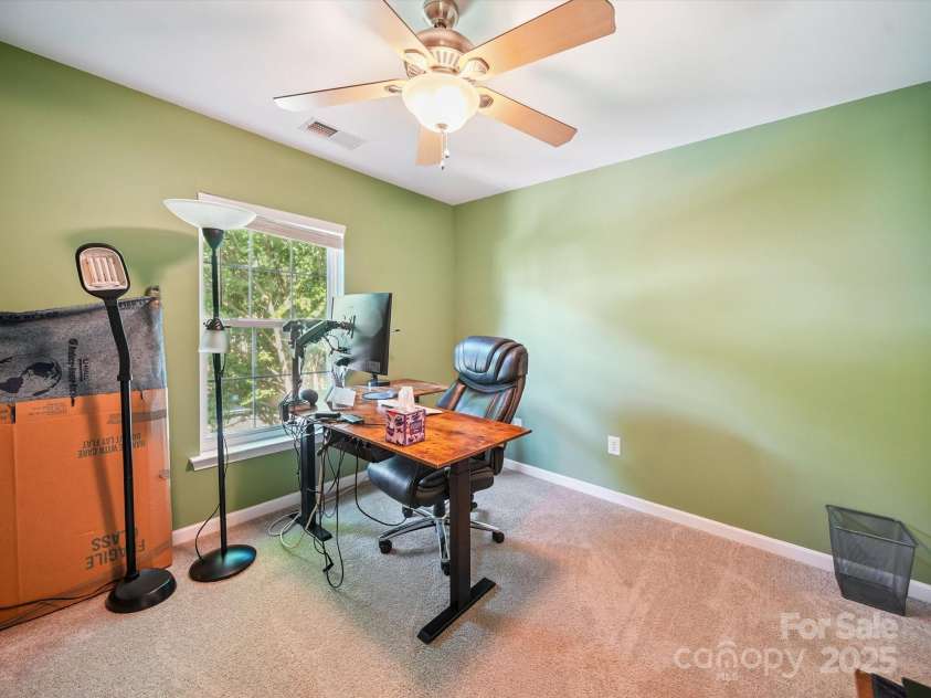 16411 Greybriar Forest Lane, Charlotte, NC 28278.  MLS# CAR4273245, YatesRealty ID 22845. 