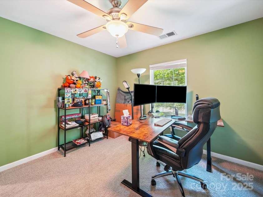 16411 Greybriar Forest Lane, Charlotte, NC 28278.  MLS# CAR4273245, YatesRealty ID 22845. Bedroom