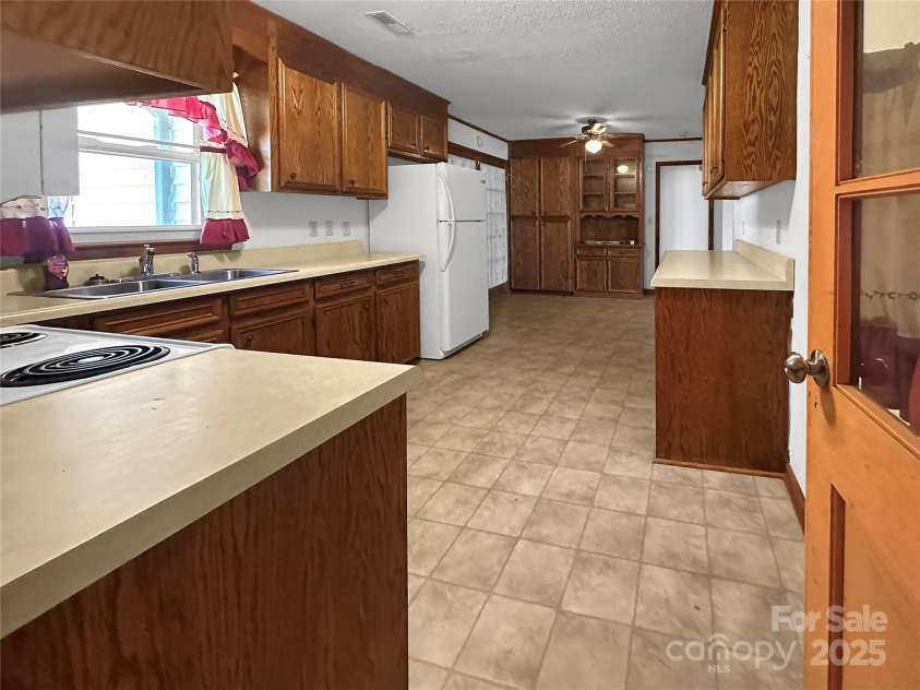 305 Rockdale Road, Lawndale, NC 28090.  MLS# CAR4267435, YatesRealty ID 22847. 