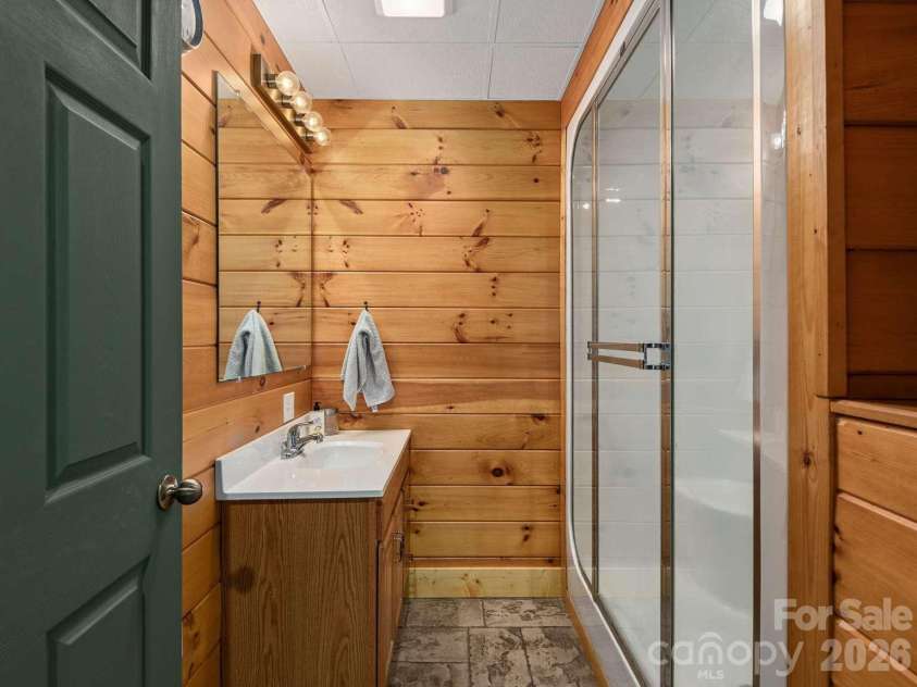 770 Dream Weaver Drive, Penrose, NC 28766.  MLS# CAR4357410, YatesRealty ID 22847. 