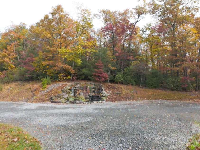 770 Dream Weaver Drive, Penrose, NC 28766.  MLS# CAR4357410, YatesRealty ID 22847. 