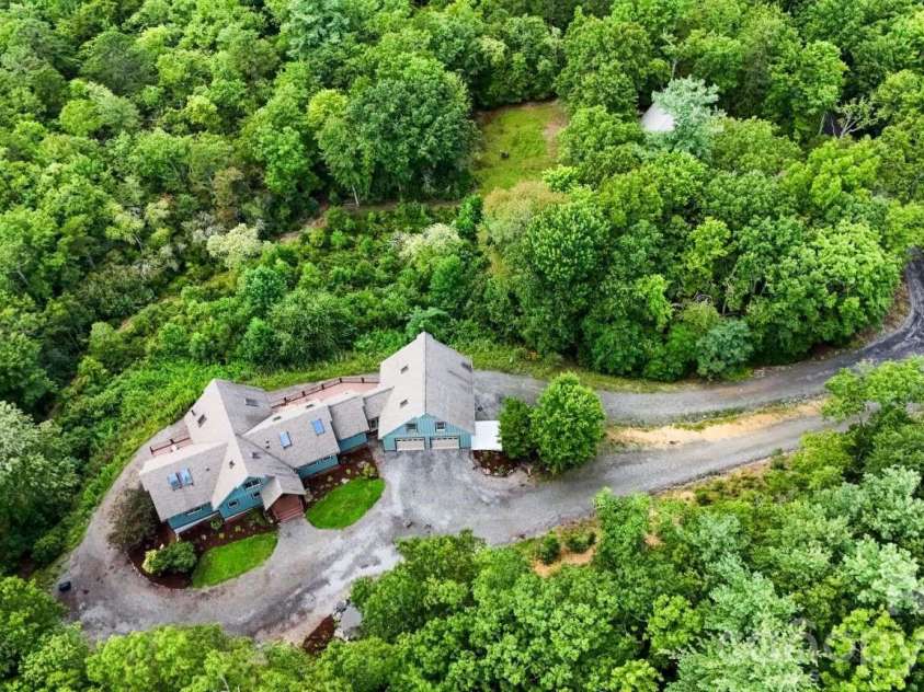 770 Dream Weaver Drive, Penrose, NC 28766.  MLS# CAR4357410, YatesRealty ID 22847. 