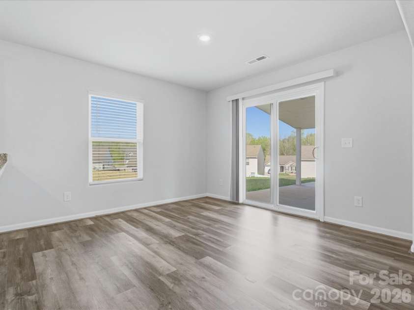 155 Trail Wood Court, Salisbury, NC 28146.  MLS# CAR4366391, YatesRealty ID 22848. Breakfast Area