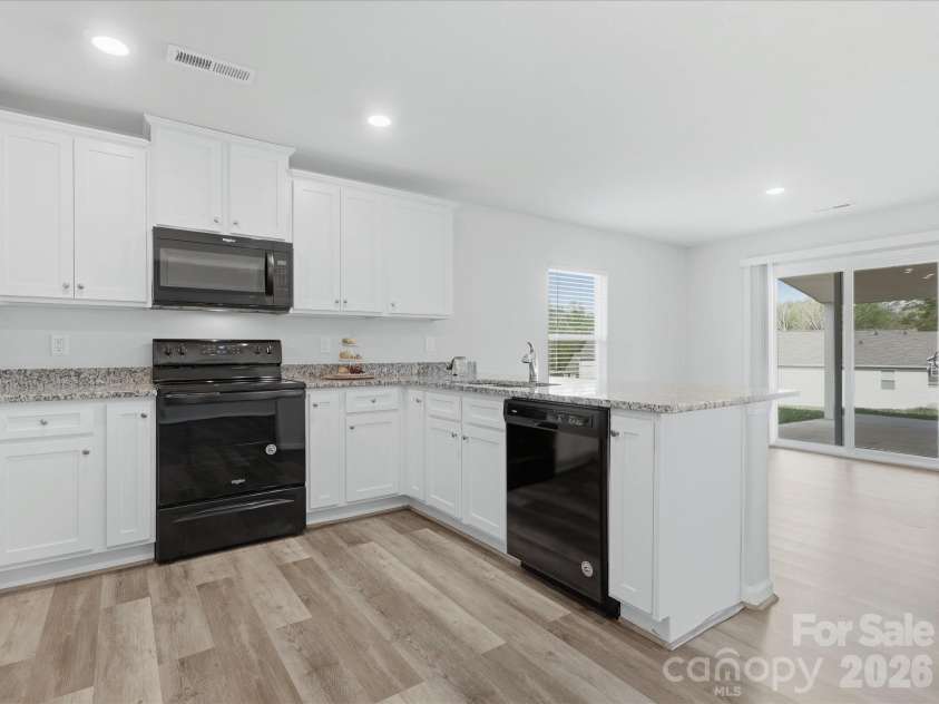 155 Trail Wood Court, Salisbury, NC 28146.  MLS# CAR4366391, YatesRealty ID 22848. Chef's Kitchen