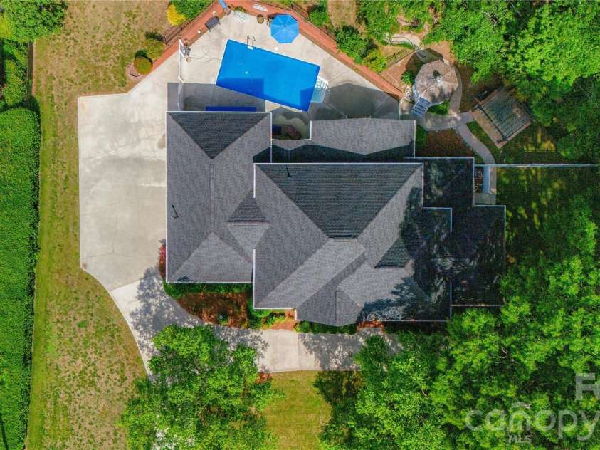 1209 South Street, Gastonia, NC 28052.  MLS# CAR4377510, YatesRealty ID 22849. 