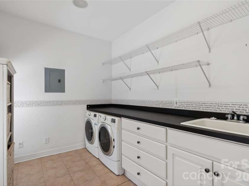 1209 South Street, Gastonia, NC 28052.  MLS# CAR4377510, YatesRealty ID 22849. 