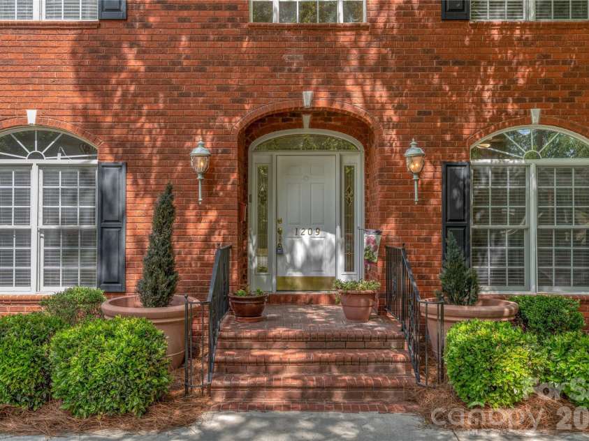 1209 South Street, Gastonia, NC 28052.  MLS# CAR4377510, YatesRealty ID 22849. 