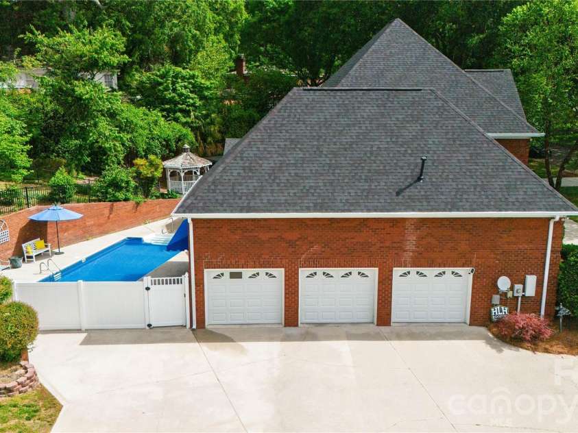 1209 South Street, Gastonia, NC 28052.  MLS# CAR4377510, YatesRealty ID 22849. 