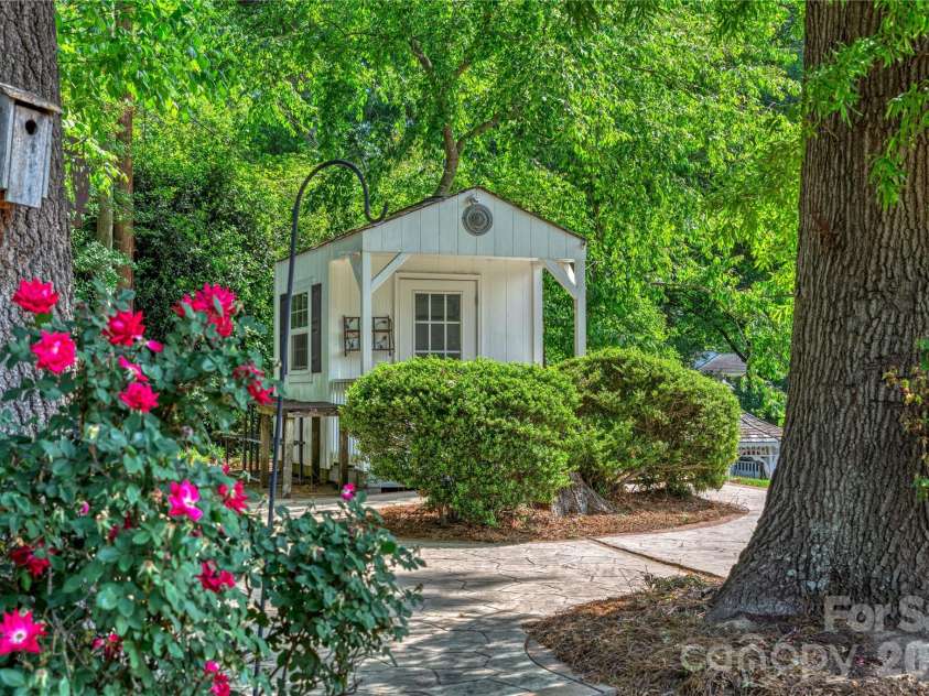1209 South Street, Gastonia, NC 28052.  MLS# CAR4377510, YatesRealty ID 22849. 