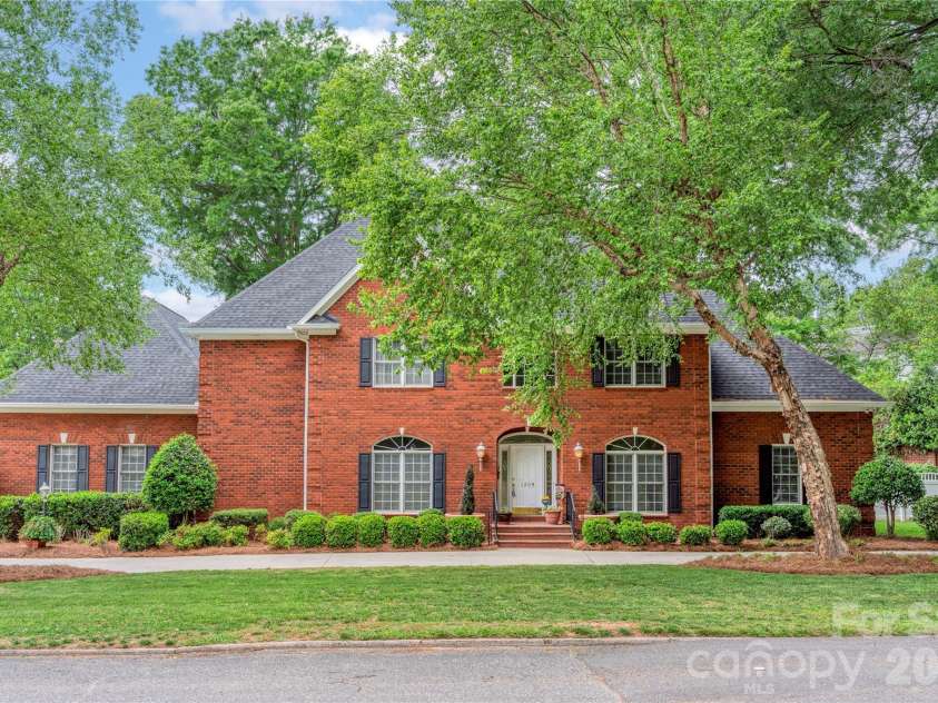 1209 South Street, Gastonia, NC 28052.  MLS# CAR4377510, YatesRealty ID 22849. 