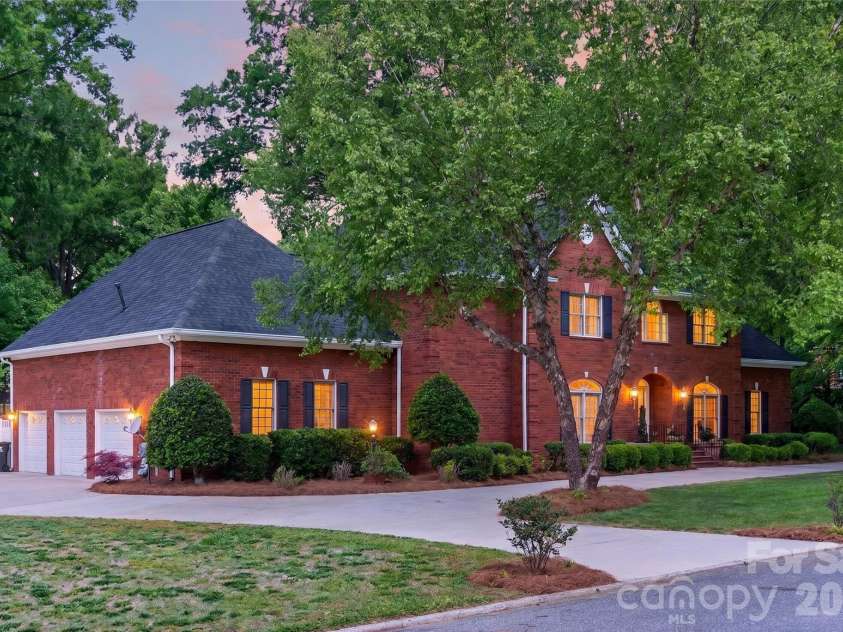 1209 South Street, Gastonia, NC 28052.  MLS# CAR4377510, YatesRealty ID 22849. 