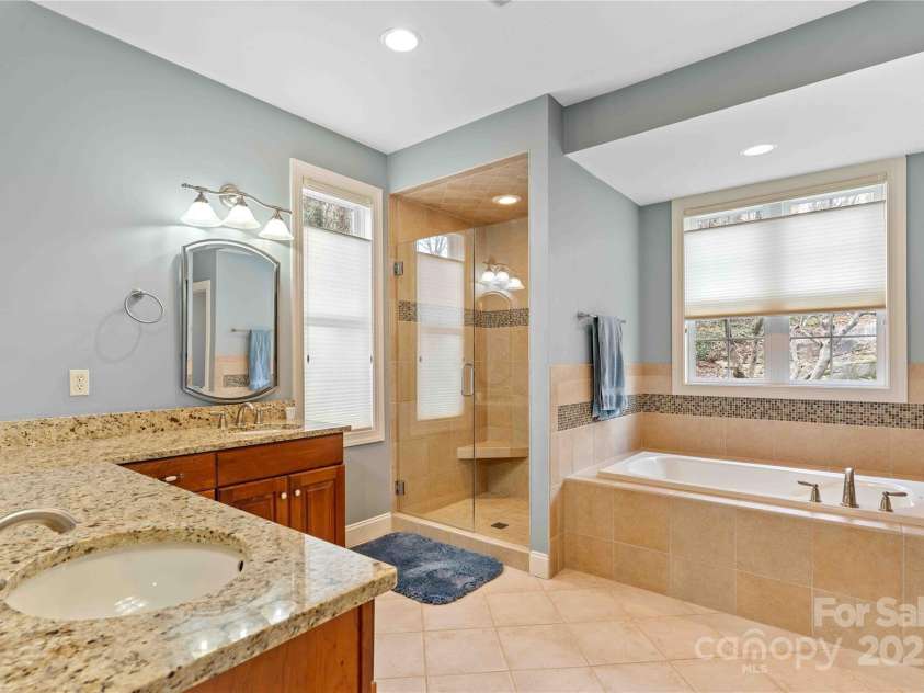 180 High Road Overlook, Hendersonville, NC 28739.  MLS# CAR4222873, YatesRealty ID 2285. 