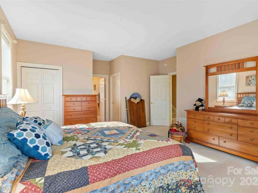 180 High Road Overlook, Hendersonville, NC 28739.  MLS# CAR4222873, YatesRealty ID 2285. 