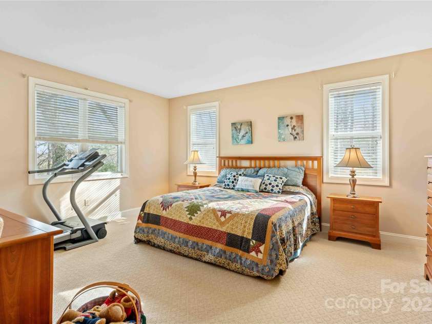 180 High Road Overlook, Hendersonville, NC 28739.  MLS# CAR4222873, YatesRealty ID 2285. 