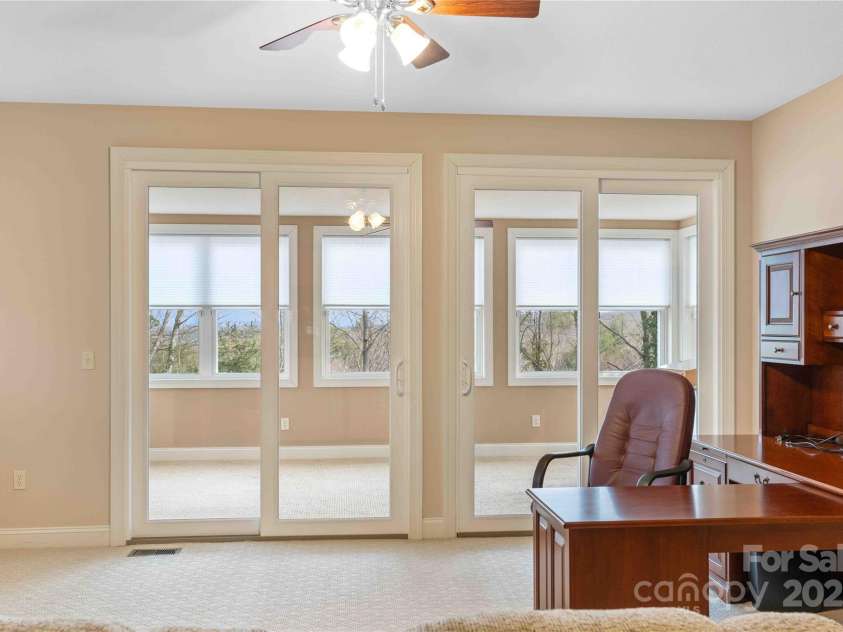 180 High Road Overlook, Hendersonville, NC 28739.  MLS# CAR4222873, YatesRealty ID 2285. 