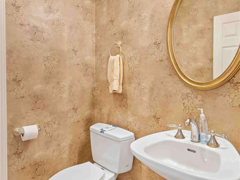 180 High Road Overlook, Hendersonville, NC 28739.  MLS# CAR4323061, YatesRealty ID 2285. 